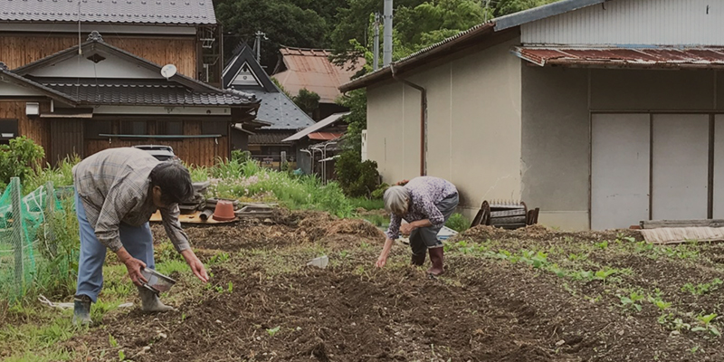 地域の方々に助けられたひだまり介護の頃の写真